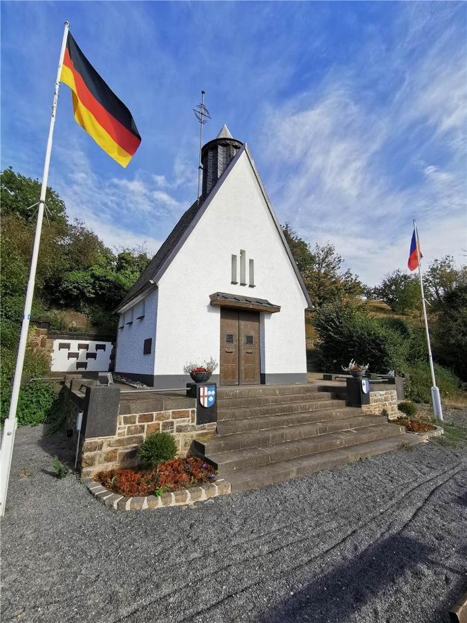 Ferienwohnung Neli Am Rhein Rheinbrohl Extérieur photo